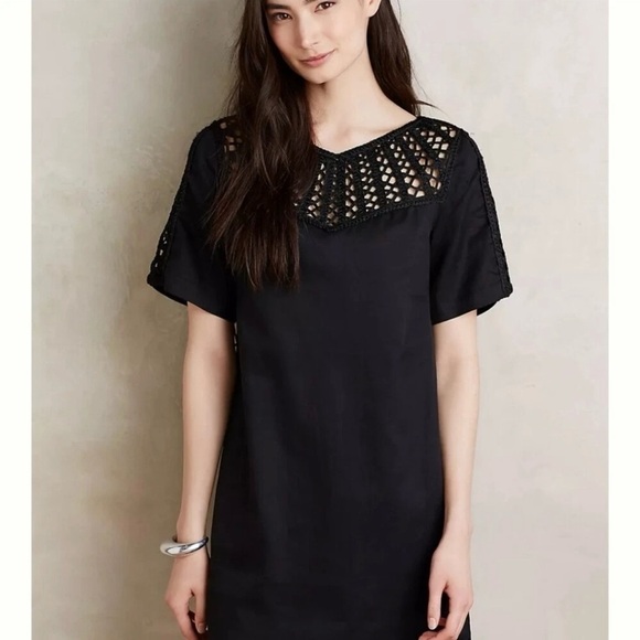 Maeve Dresses & Skirts - Maeve by Anthropologie Linen Blend Battenburg Shift Dress Crochet Detail Black M